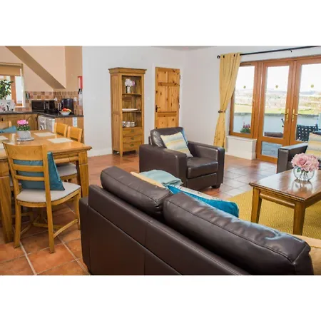 East Clare Golf Village 3*