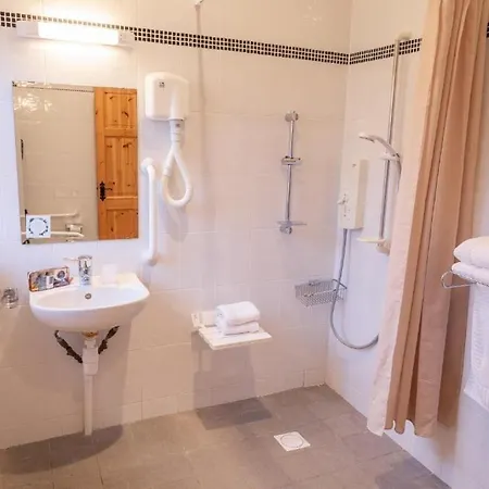 度假村 East Clare Golf Village 博迪克