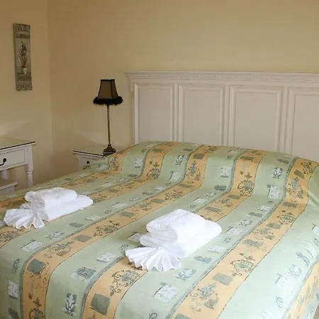 East Clare Golf Village 度假村