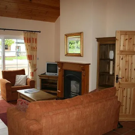 East Clare Golf Village 度假村