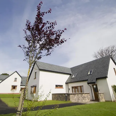 East Clare Golf Village 3*