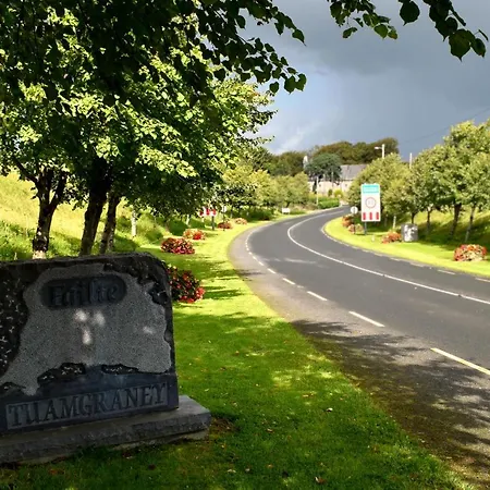 East Clare Golf Village Üdülőközpont