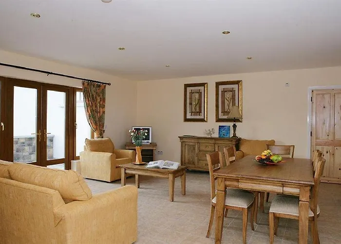 East Clare Golf Village 3*