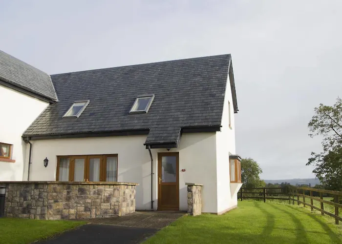 Resort East Clare Golf Village 3*